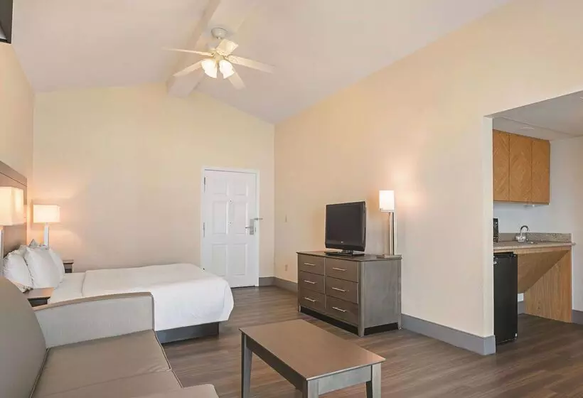 호텔 Wingate By Wyndham Galveston East Beach