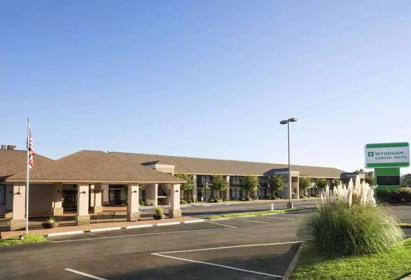 فندق Wyndham Garden Lake Guntersville