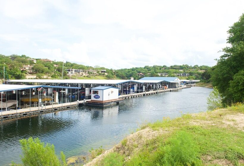 Lakeway Resort & Spa