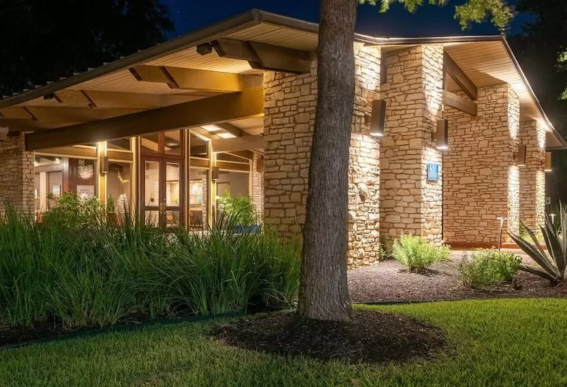 Lakeway Resort & Spa