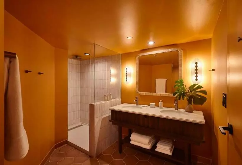 Mayfair House Hotel & Garden