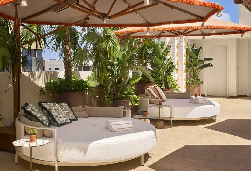 Mayfair House Hotel & Garden