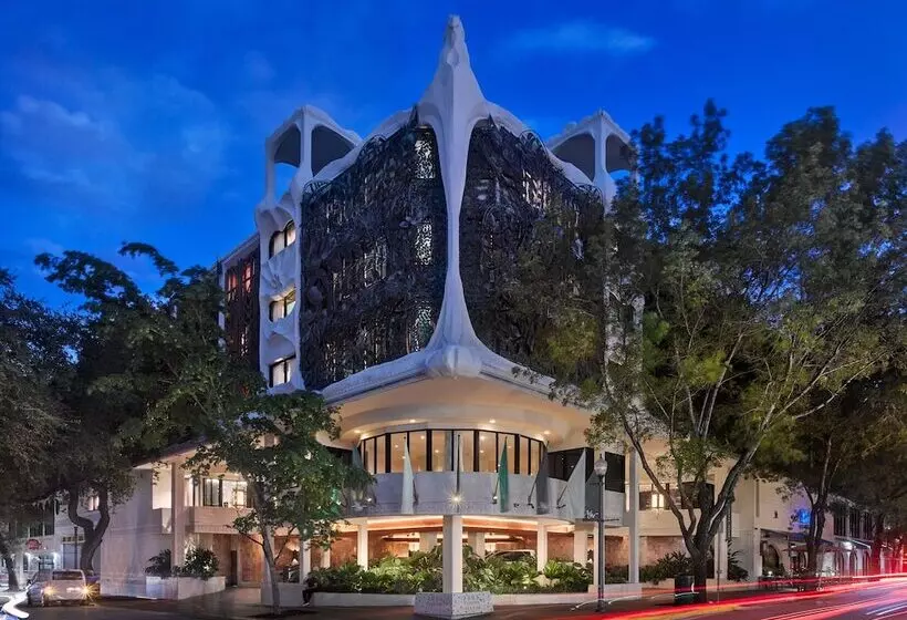 Mayfair House Hotel & Garden