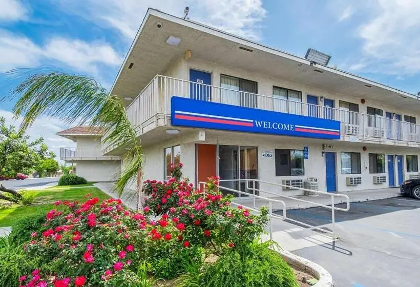 Motel 6 Bakersfield, Ca Airport