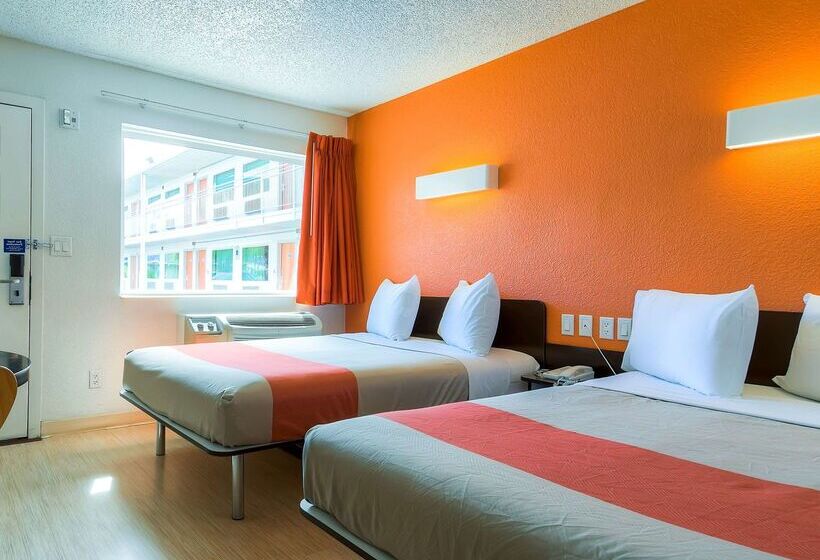 Motel 6 Las Vegas, Nv   Tropicana