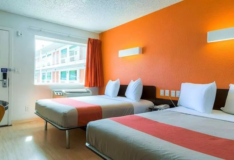 Motel 6 Las Vegas, Nv   Tropicana