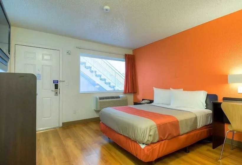 Motel 6 Las Vegas, Nv   Tropicana