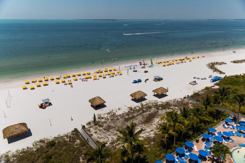 Pink Shell Beach Resort And Marina