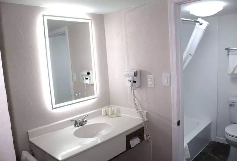 فندق Baymont By Wyndham Front Royal Near Shenandoah National Park