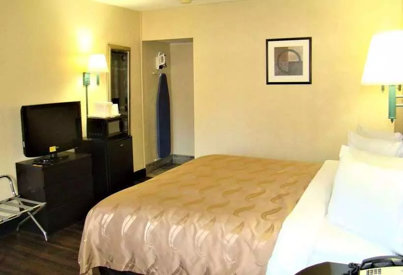 فندق Baymont By Wyndham Front Royal Near Shenandoah National Park