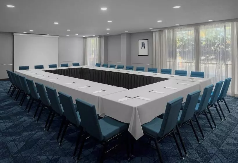 فندق Courtyard San Jose Airport