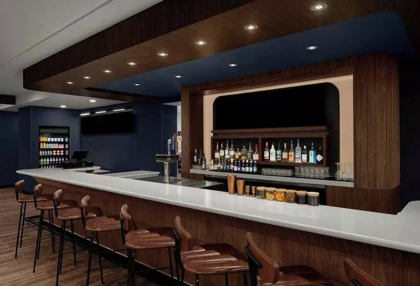 فندق Courtyard San Jose Airport