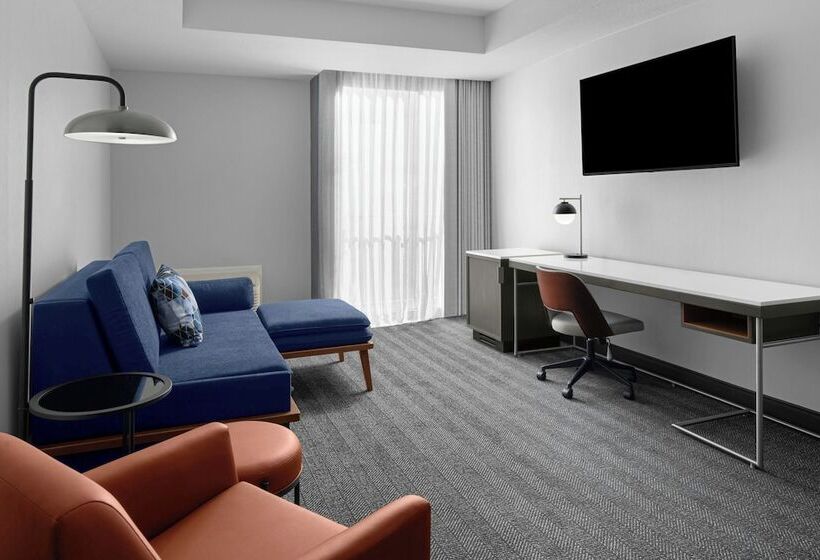 ホテル Courtyard San Jose Airport