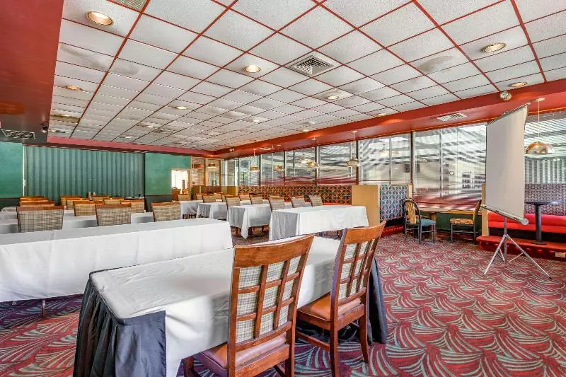 Отель Inn At Lebanon Hershey & Manheim Area