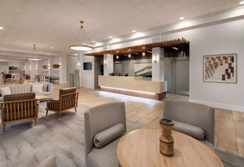 Отель Doubletree By Hilton Atlanta   Roswell