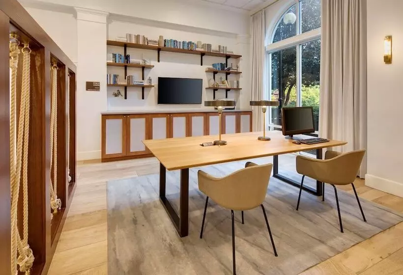 Отель Doubletree By Hilton Atlanta   Roswell