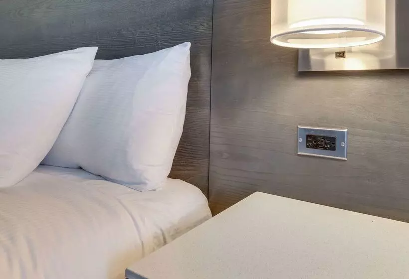 Doubletree By Hilton Hotel Racine Harbourwalk