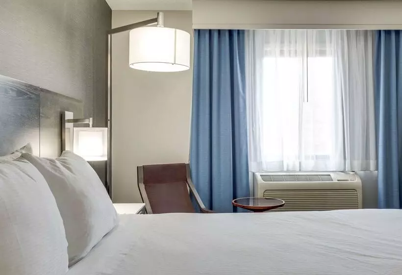 Doubletree By Hilton Hotel Racine Harbourwalk