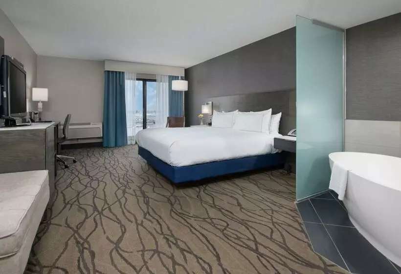 Doubletree By Hilton Hotel Racine Harbourwalk