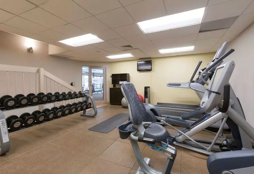 هتل Doubletree Suites By Hilton Nashville Airport