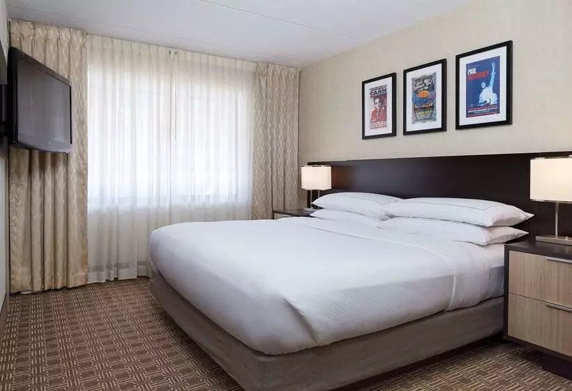 هتل Doubletree Suites By Hilton Nashville Airport