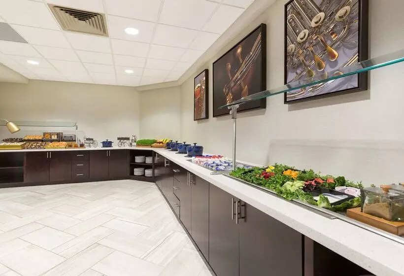 هتل Doubletree Suites By Hilton Nashville Airport