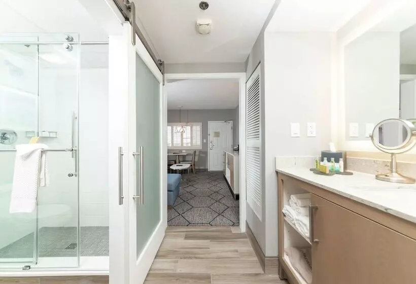 فندق Doubletree Suites By Hilton Melbourne Beach Oceanfront