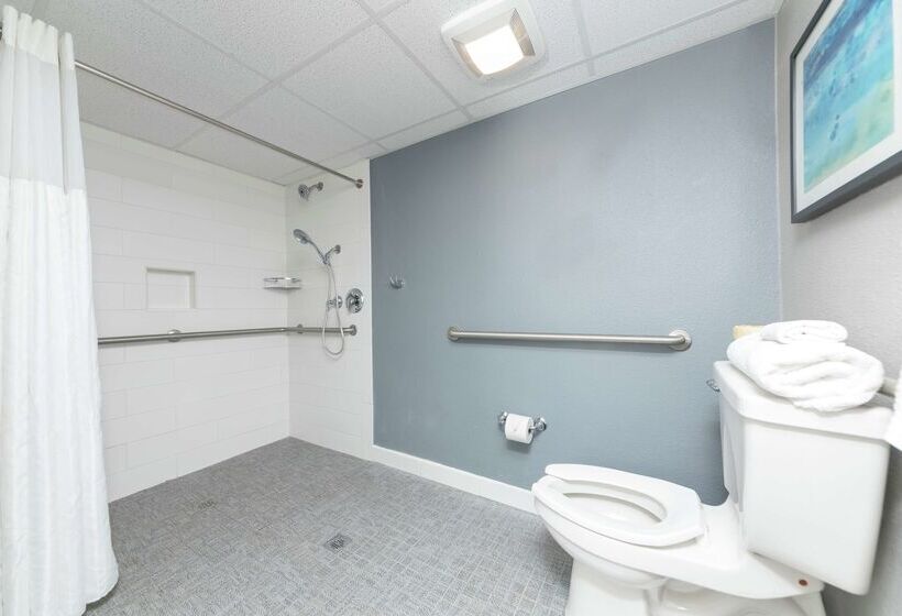 هتل Doubletree Suites By Hilton Melbourne Beach Oceanfront