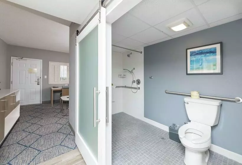 فندق Doubletree Suites By Hilton Melbourne Beach Oceanfront