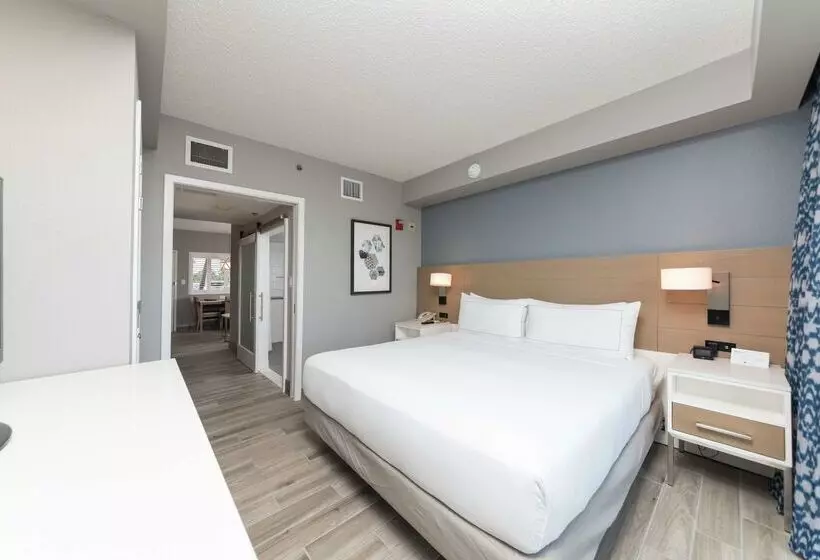 فندق Doubletree Suites By Hilton Melbourne Beach Oceanfront