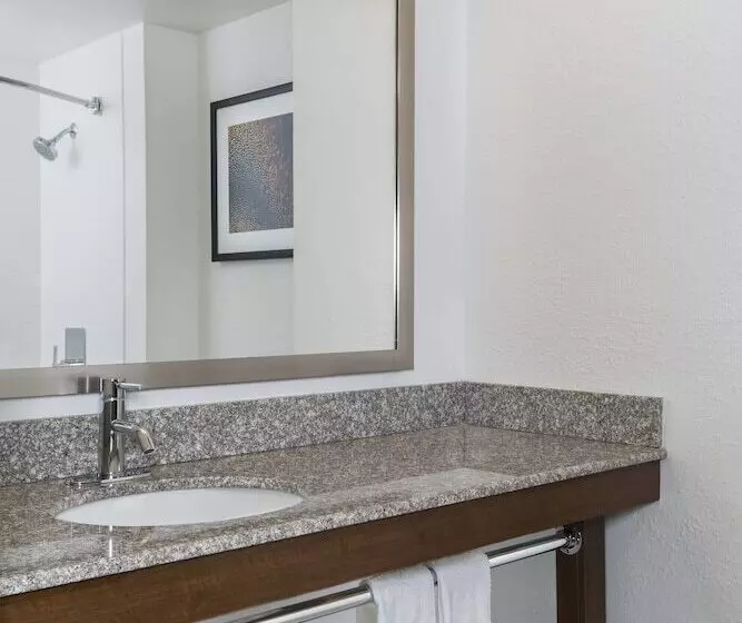 בית מלון כפרי Four Points By Sheraton Milwaukee Airport