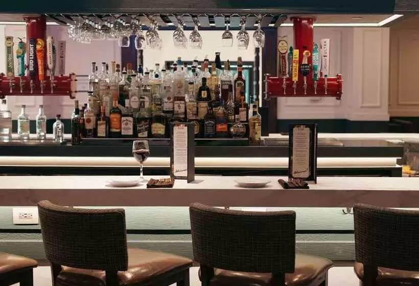 فندق Hilton Palm Beach Pbi