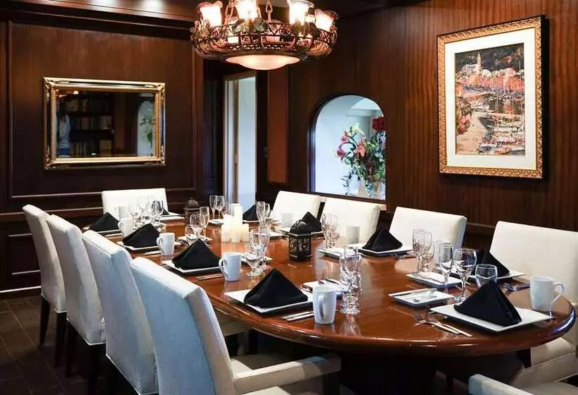 فندق Hilton Palm Beach Pbi