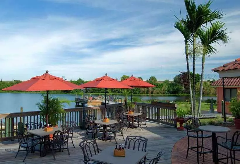 فندق Hilton Palm Beach Pbi