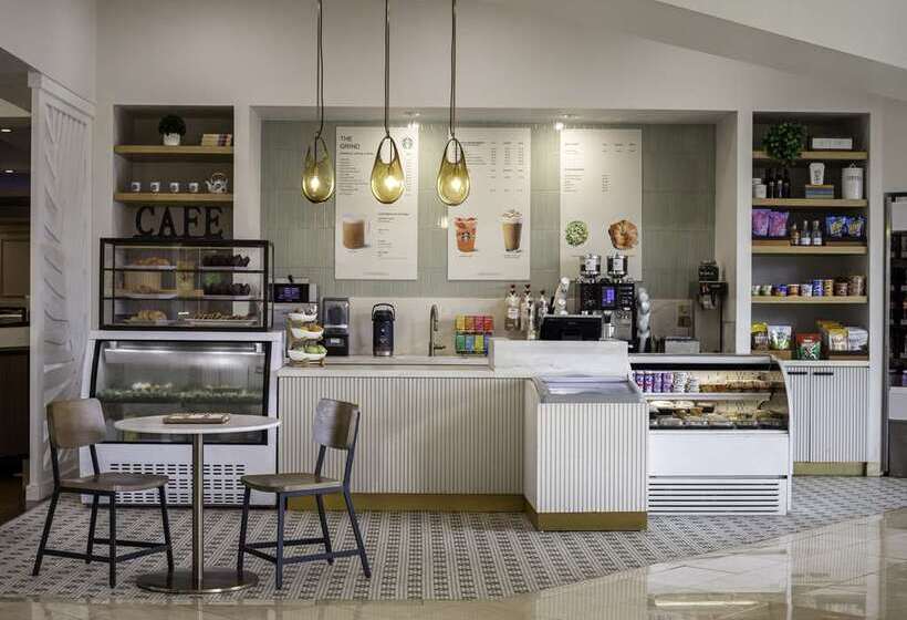 בית מלון כפרי Hilton Palm Beach Pbi