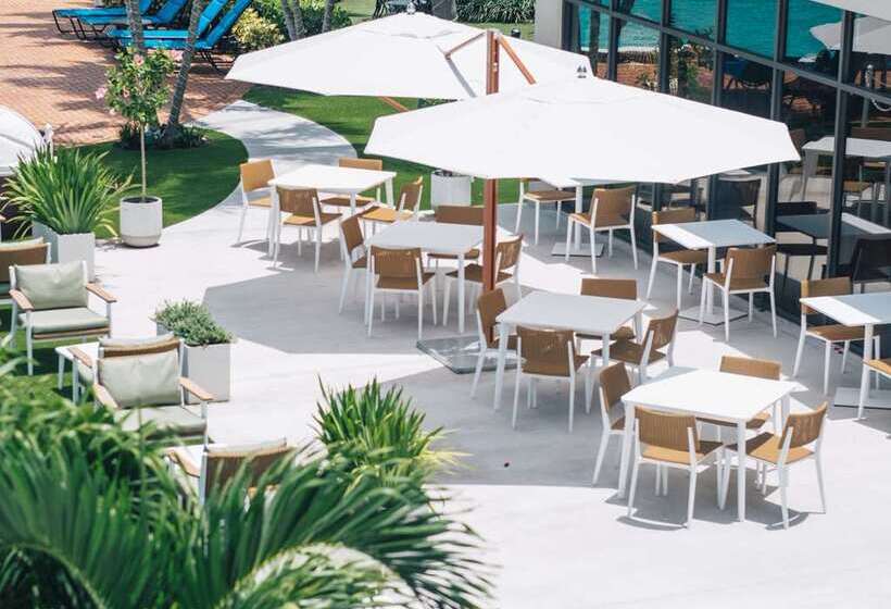 בית מלון כפרי Hilton Palm Beach Pbi