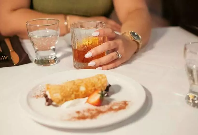 فندق Hilton Palm Beach Pbi