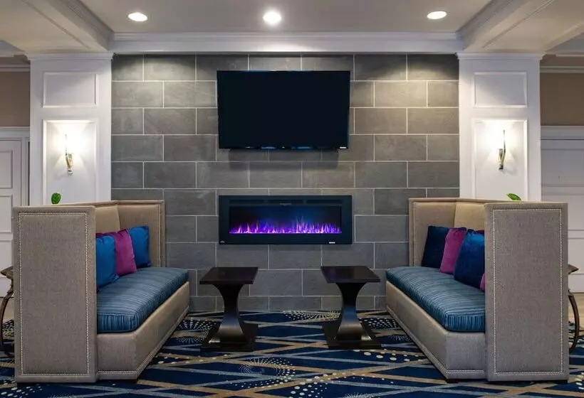 Szálloda Holiday Inn Concord Downtown, An Ihg