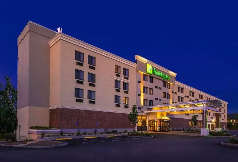 Szálloda Holiday Inn Concord Downtown, An Ihg