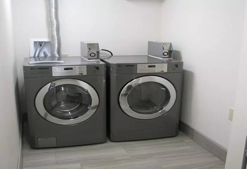 Szálloda Holiday Inn Concord Downtown, An Ihg