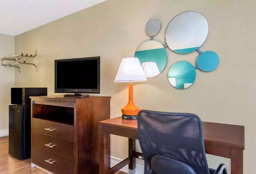 Hotel Howard Johnson By Wyndham Lakeland