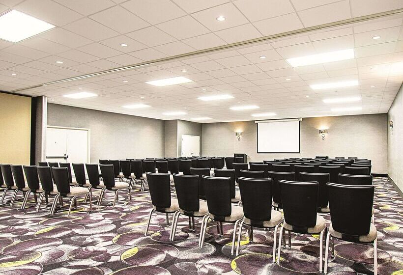 فندق La Quinta By Wyndham Cincinnati Sharonville