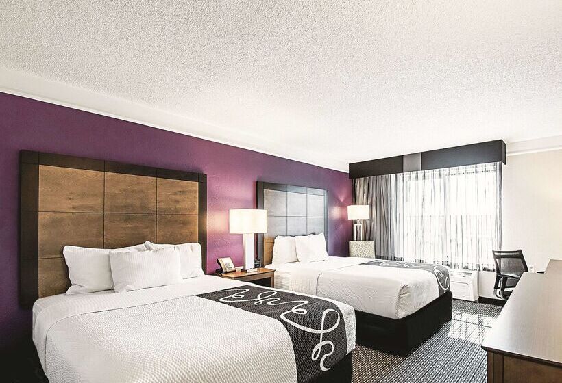 فندق La Quinta By Wyndham Cincinnati Sharonville