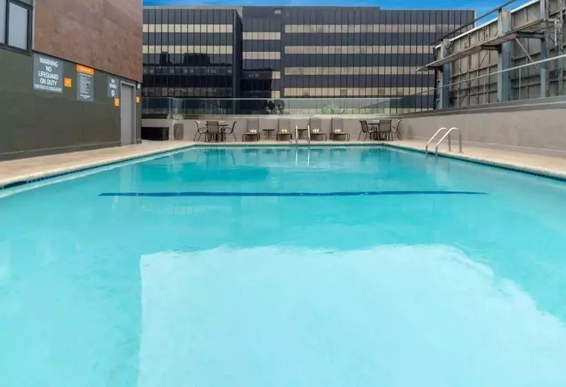 בית מלון כפרי Hilton Garden Inn Los Angeles Airport