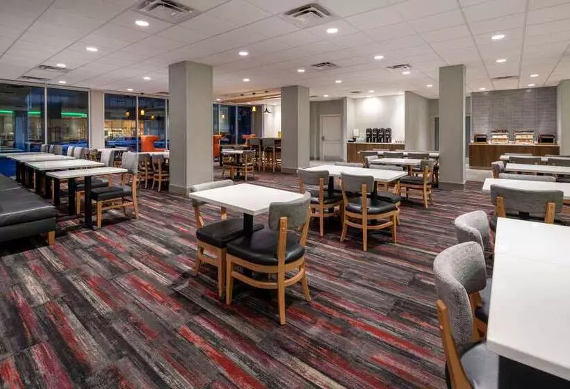 בית מלון כפרי Hilton Garden Inn Los Angeles Airport