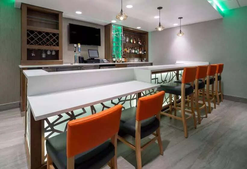 בית מלון כפרי Hilton Garden Inn Los Angeles Airport