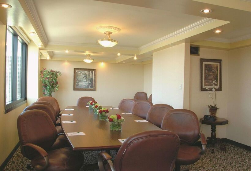 호텔 Hilton Garden Inn Los Angeles Airport