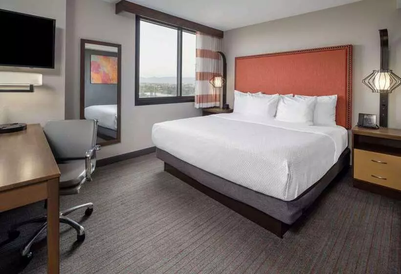 בית מלון כפרי Hilton Garden Inn Los Angeles Airport