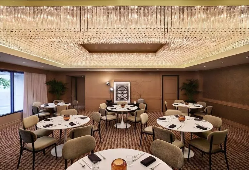 فندق The Jay, Autograph Collection