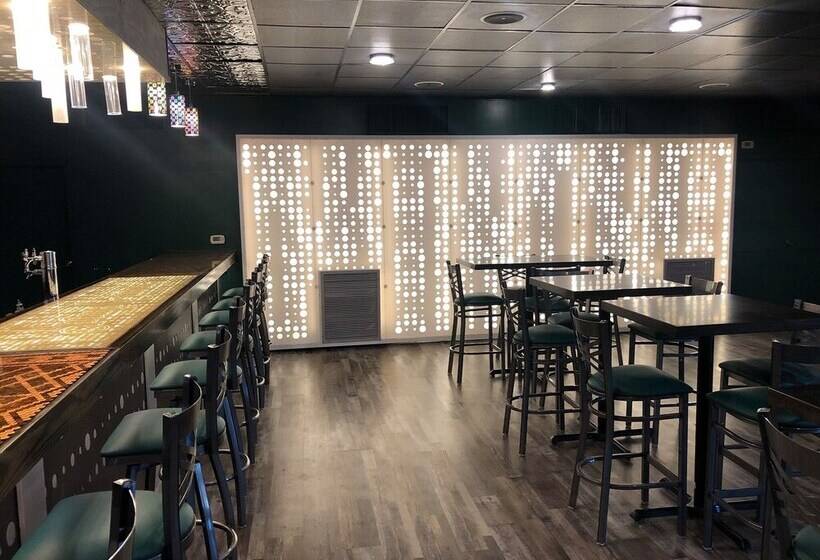 هتل Norfolk Country Inn And Suites